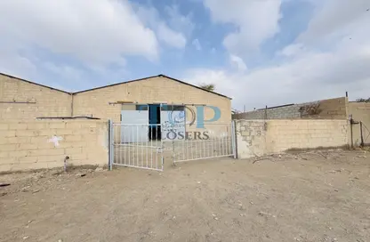 Warehouse - Studio - 1 Bathroom for rent in Wadi AL AIN 1 - Al Noud - Al Ain