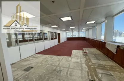 Office Space - Studio - 2 Bathrooms for rent in Hamdan Street - Abu Dhabi