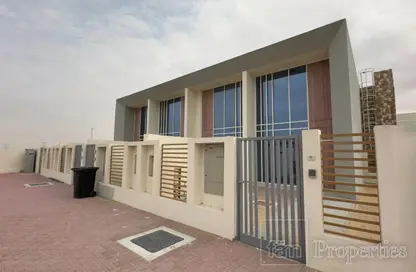 Townhouse for rent in Rukan 3 - Dubai Land - Dubai