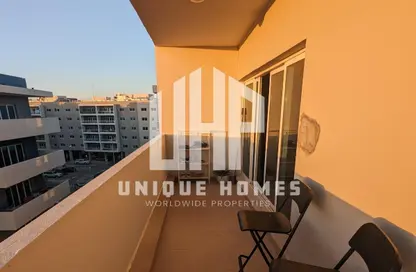 Apartment - 3 Bedrooms - 4 Bathrooms for sale in Tower 44 - Al Reef Downtown - Al Reef - Abu Dhabi