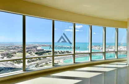 Apartment - 3 Bedrooms - 4 Bathrooms for rent in Nation Towers - Corniche Road - Abu Dhabi