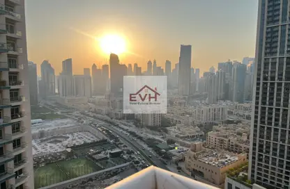 Apartment - 2 Bedrooms - 3 Bathrooms for rent in Burj Al Nujoom - Downtown Dubai - Dubai