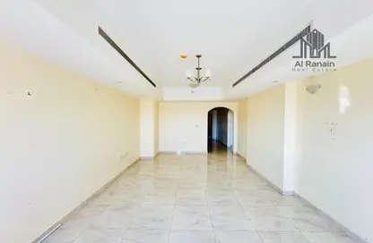 Office Space - Studio - 2 Bathrooms for rent in Asharej - Al Ain