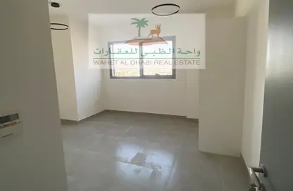 Apartment - 2 Bedrooms - 2 Bathrooms for rent in Sarkua Tower - Al Majaz 2 - Al Majaz - Sharjah