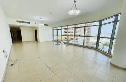 Apartment - 2 Bedrooms - 3 Bathrooms for rent in Oud Metha - Bur Dubai - Dubai