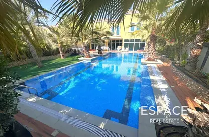 Villa - 3 Bedrooms - 2 Bathrooms for sale in Legacy - Jumeirah Park - Dubai