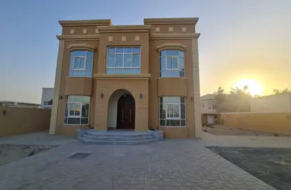 Villa - 5 Bedrooms - 7 Bathrooms for rent in Nad Al Sheba 3 - Nad Al Sheba - Dubai