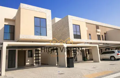 Townhouse - 2 Bedrooms - 3 Bathrooms for rent in Aldhay at Bloom Gardens - Bloom Gardens - Al Salam Street - Abu Dhabi