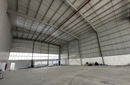 Warehouse - Studio for rent in Saih Shuaib 3 - Dubai Industrial City - Dubai