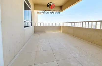 شقة - 3 غرف نوم - 3 حمامات للايجار في برج ربيعة - مجان - دبي