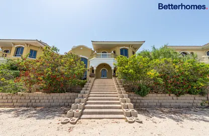 Villa - 4 Bedrooms - 6 Bathrooms for rent in Garden Homes Frond E - Garden Homes - Palm Jumeirah - Dubai