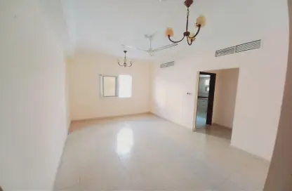 Apartment - 1 Bedroom - 2 Bathrooms for rent in Al Butina B - Al Butina - Sharjah