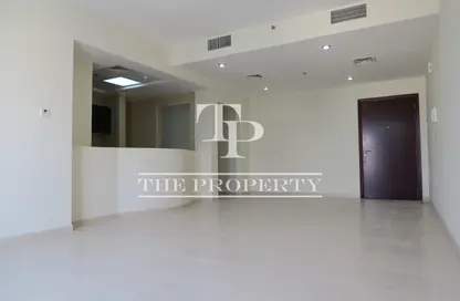 Apartment - 2 Bedrooms - 3 Bathrooms for rent in Royal Residence 2 - Royal Residence - Dubai Sports City - Dubai