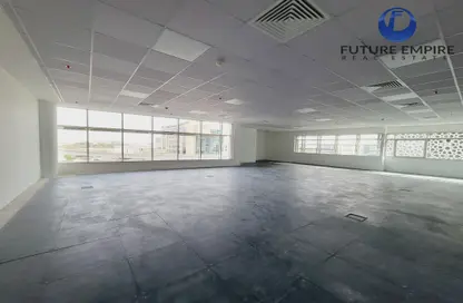 Office Space - Studio - 1 Bathroom for rent in Al Fattan Plaza - Al Garhoud - Dubai