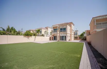 Villa - 2 Bedrooms - 4 Bathrooms for rent in District 16 - Jumeirah Village Circle - Dubai