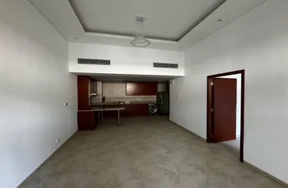 Apartment - 1 Bedroom - 2 Bathrooms for rent in Weston Court 1 - Weston Court - Motor City - Dubai