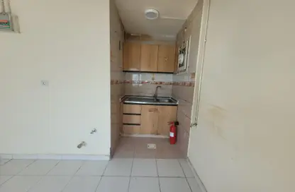 Apartment - 1 Bathroom for rent in Fire Station Road - Muwaileh - Sharjah