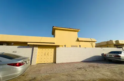 Villa - 4 Bedrooms - 4 Bathrooms for rent in Al Sabkha - Al Riqqa - Sharjah