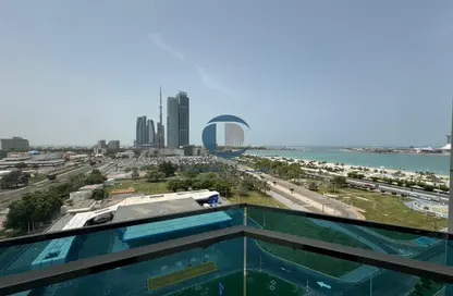 Apartment - 4 Bedrooms - 5 Bathrooms for rent in Al Sahel Tower 1 - Al Sahel Towers - Corniche Road - Abu Dhabi