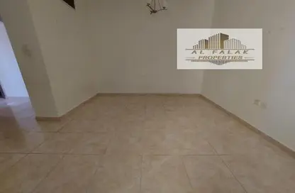 Apartment - 1 Bedroom - 2 Bathrooms for rent in Manazil Tower 5 - Al Taawun Street - Al Taawun - Sharjah