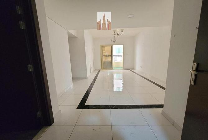 Apartment - 2 Bedrooms - 2 Bathrooms for rent in Muwaileh 29 Building - Muwaileh - Sharjah