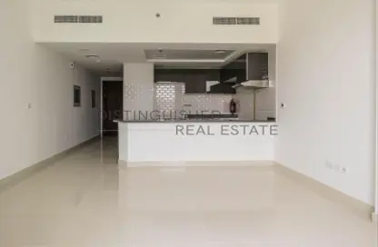 Apartment - 1 Bathroom for rent in The Gate Residence 2 - Dubai Residence Complex - Dubai