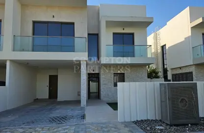 Villa - 4 Bedrooms - 5 Bathrooms for rent in Aspens - Yas Acres - Yas Island - Abu Dhabi