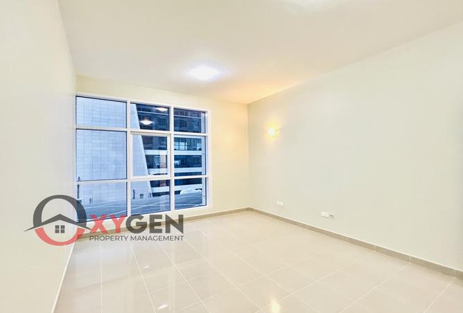 Apartment for Rent in Dusit Thani Complex: Spacious 1BR with a ...