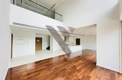 Duplex - 4 Bedrooms - 6 Bathrooms for rent in Building 4A - City Walk - Dubai