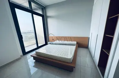 Apartment - 1 Bathroom for rent in Blue Waves Tower - Dubai Residence Complex - Dubai