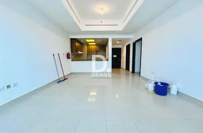 Apartment - 2 Bedrooms - 2 Bathrooms for rent in Electra Tower - Electra Street - Abu Dhabi