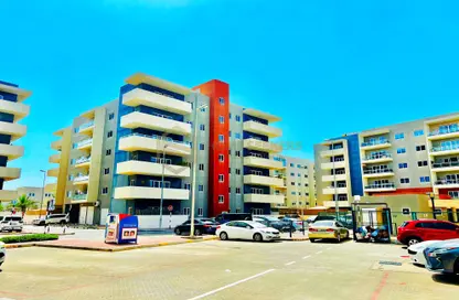 Apartment - 1 Bedroom - 2 Bathrooms for rent in Tower 1 - Al Reef Downtown - Al Reef - Abu Dhabi