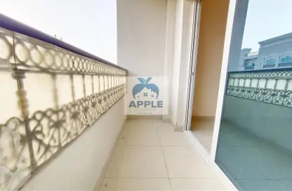 Apartment - 3 Bedrooms - 3 Bathrooms for rent in Muwaileh 3 Building - Muwaileh - Sharjah