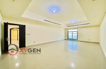 Apartment - 2 Bedrooms - 3 Bathrooms for rent in Silver Wave Tower - Al Mina - Abu Dhabi