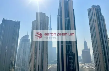 Apartment - 2 Bedrooms - 3 Bathrooms for sale in Upper Crest - Downtown Dubai - Dubai