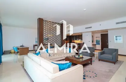 Apartment - 3 Bedrooms - 4 Bathrooms for rent in Fairmont Marina Residences - The Marina - Abu Dhabi