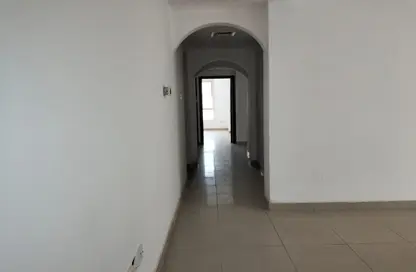 Apartment - 3 Bedrooms - 3 Bathrooms for rent in Rose Tower - Al Khan - Sharjah