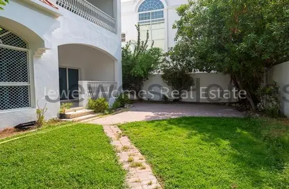 Villa - 4 Bedrooms - 4 Bathrooms for rent in Umm Suqeim 1 - Umm Suqeim - Dubai