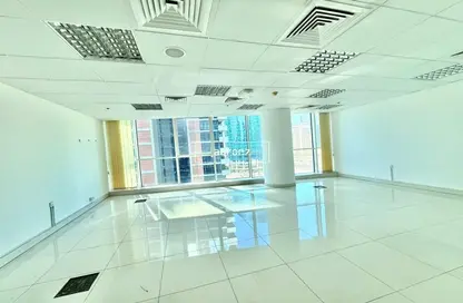 Office Space - Studio - 1 Bathroom for rent in Lake Central - Business Bay - Dubai