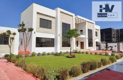 Villa - 5 Bedrooms for rent in Mohamed Bin Zayed Centre - Mohamed Bin Zayed City - Abu Dhabi