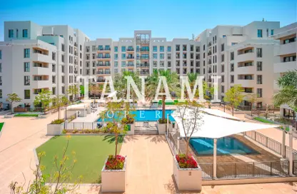 Apartment - 2 Bedrooms - 2 Bathrooms for sale in Zahra Apartments 1B - Zahra Apartments - Town Square - Dubai