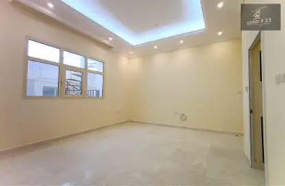 Apartment - 1 Bathroom for rent in Mohammed Villas 6 - Mohamed Bin Zayed City - Abu Dhabi