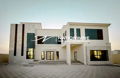 Villa - 6 Bedrooms - 7 Bathrooms for sale in Al Merief - Khalifa City - Abu Dhabi