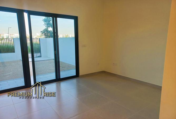 Villa - 4 Bedrooms - 4 Bathrooms for rent in Greenviews 2 - EMAAR South - Dubai South (Dubai World Central) - Dubai