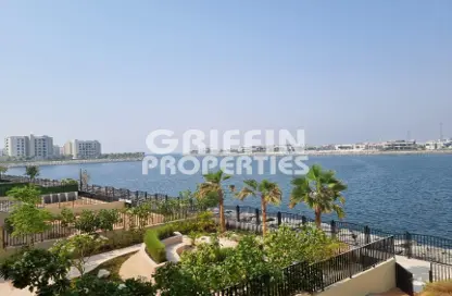 Villa - 4 Bedrooms - 6 Bathrooms for sale in Sur La Mer - La Mer - Jumeirah - Dubai