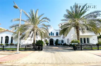 Villa - 6 Bedrooms for sale in Signature Villas Frond E - Signature Villas - Palm Jumeirah - Dubai