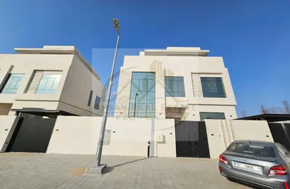 Villa - 4 Bedrooms - 6 Bathrooms for rent in Hoshi 1 - Hoshi - Al Badie - Sharjah