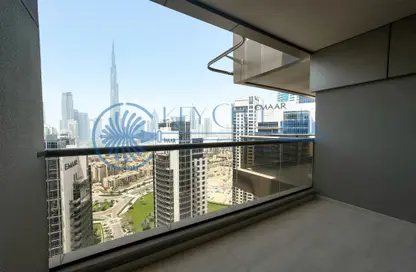 Apartment - 3 Bedrooms - 4 Bathrooms for rent in Elite Downtown Residence - Downtown Dubai - Dubai