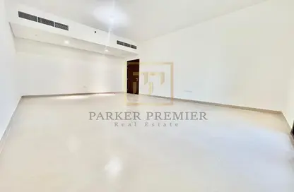 Apartment - 3 Bedrooms - 4 Bathrooms for rent in Al Najda Street - Abu Dhabi