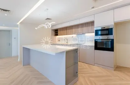 Apartment - 3 Bedrooms - 3 Bathrooms for rent in Marina Pinnacle - Dubai Marina - Dubai